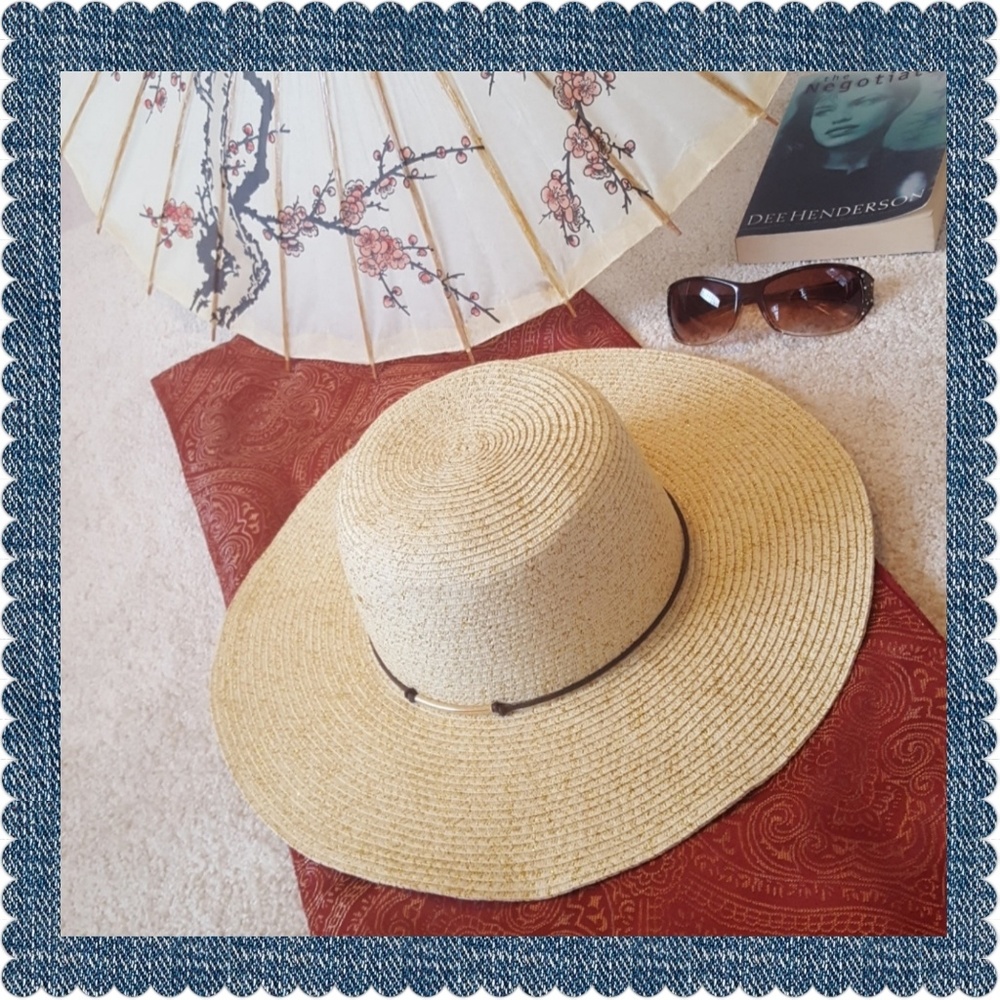 🔴SOLD🔴Hats 🤑 Beach New 🔥Only 2 Left!🔥